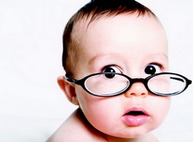 Quels sont les signes révélateurs d'un problème de vue chez le bébé ?